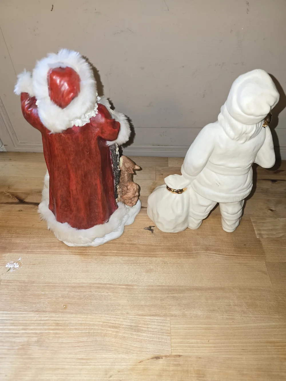 2 Holiday Santa Figures